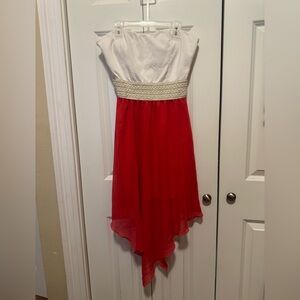 Wild Daisy Strapless Dress – Teen Size Medium – White & Red Tulle
